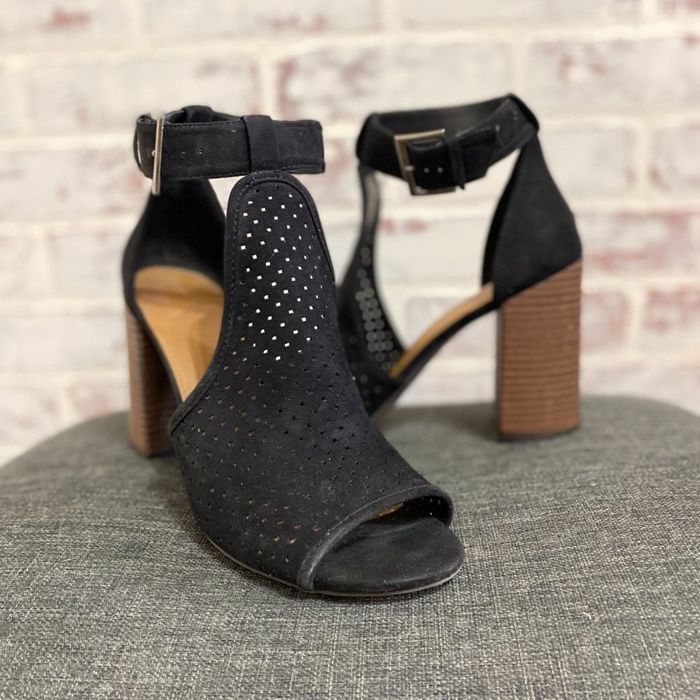 Black Ankle Strap Sandals